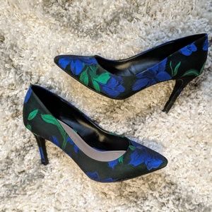 Kelly & Katie Floral Heels (Size 7)